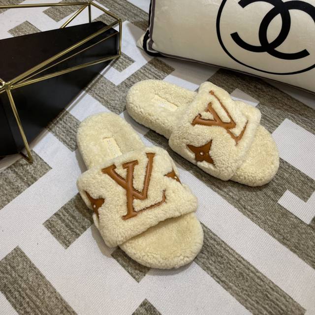 L家 毛拖p: 女款，码数35-40 41.42订做不退换 2024新款 Louis Vuitton Lv毛拖 新款泰迪毛拖上新色今年大热的毛拖元素，各大品牌都